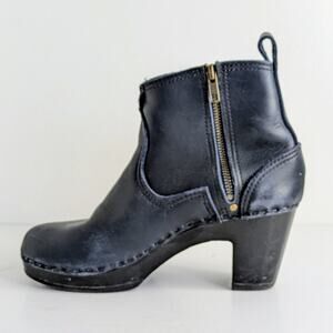 No. 6 Clog Boot EU 39 Navy Leather Buckle Ankle Booties Wood Heel